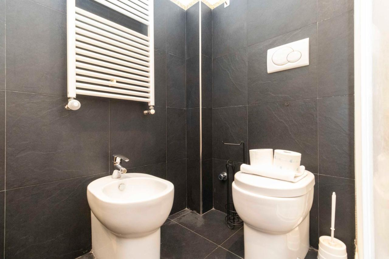 Colourful & Cozy Apartment Cenisia Турин Екстер'єр фото