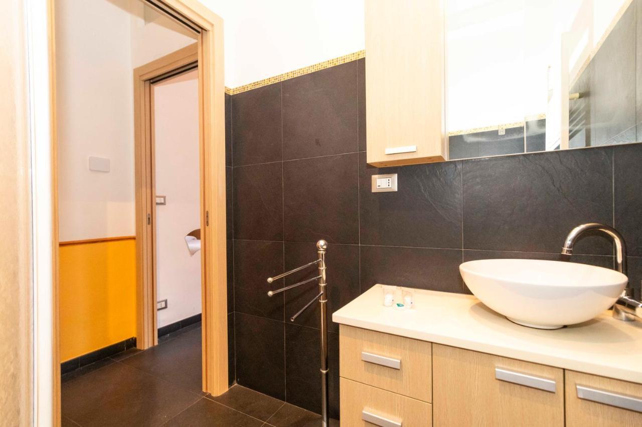 Colourful & Cozy Apartment Cenisia Турин Екстер'єр фото